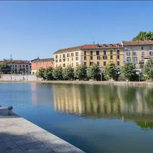 https://city-centre-navigli-studio.italymilanhotels.net